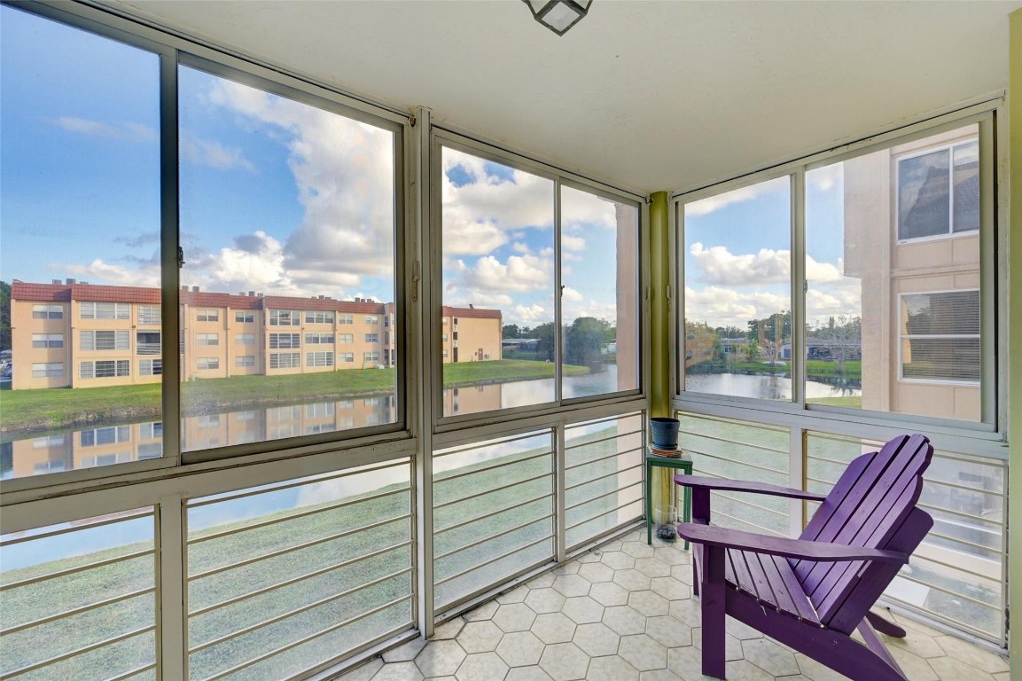 9340 Sunrise Lakes Blvd Unit: 208