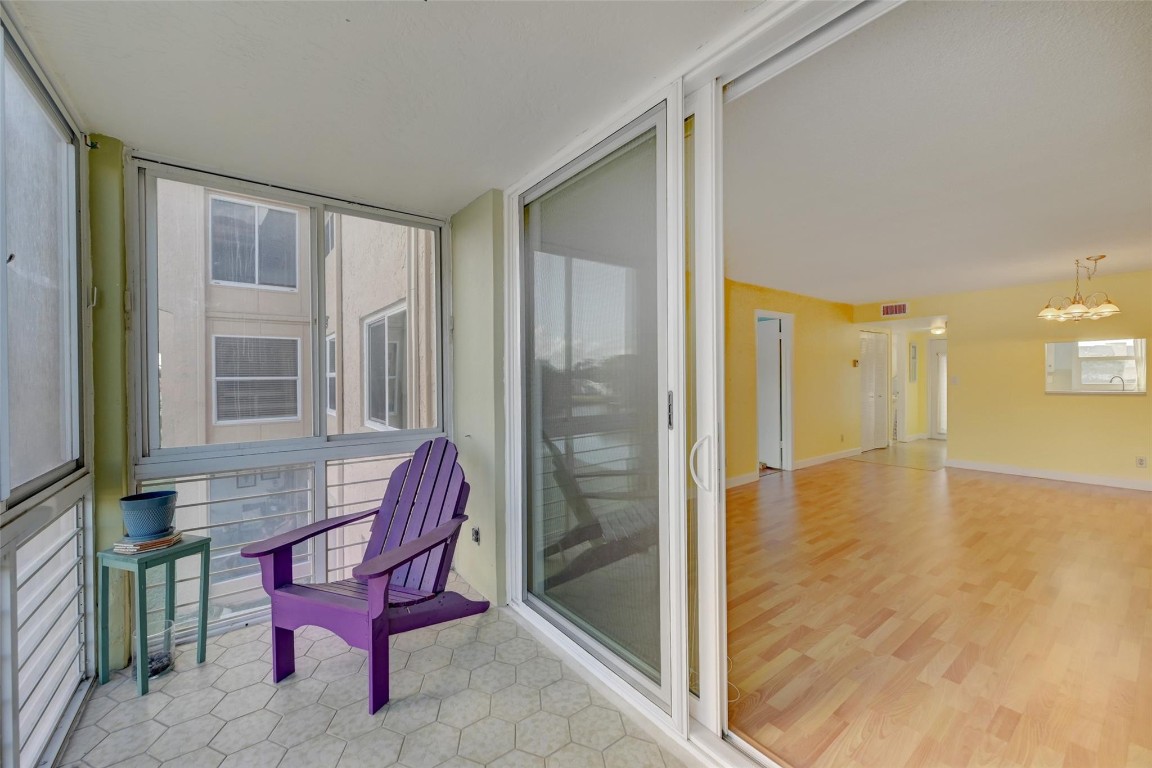 9340 Sunrise Lakes Blvd Unit: 208