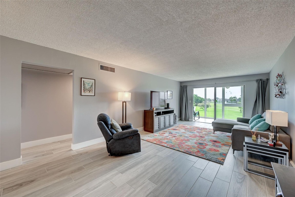 2801 Victoria Way Unit: A3