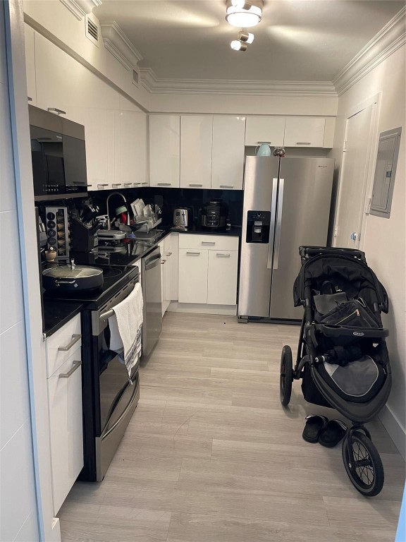 6770 Indian Creek Dr Unit: 4C