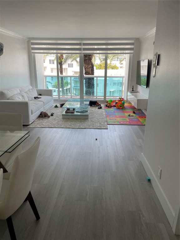 6770 Indian Creek Dr Unit: 4C