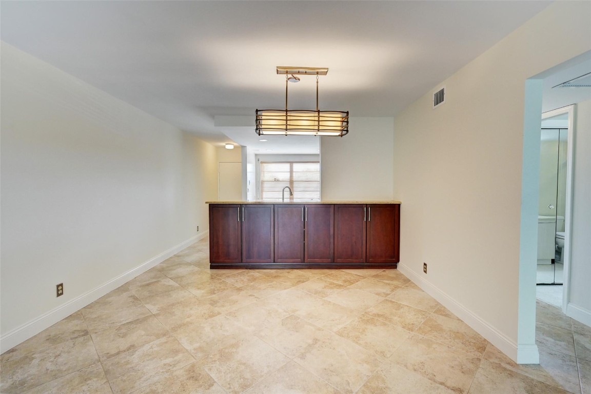 2502 Antigua Ter Unit: E3