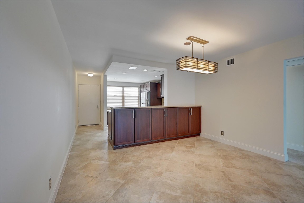 2502 Antigua Ter Unit: E3