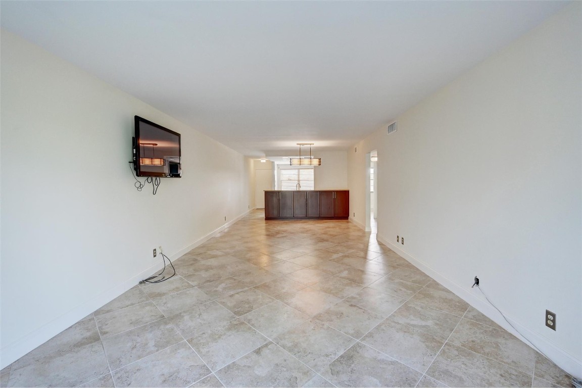 2502 Antigua Ter Unit: E3