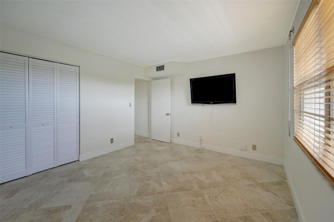 2502 Antigua Ter Unit: E3