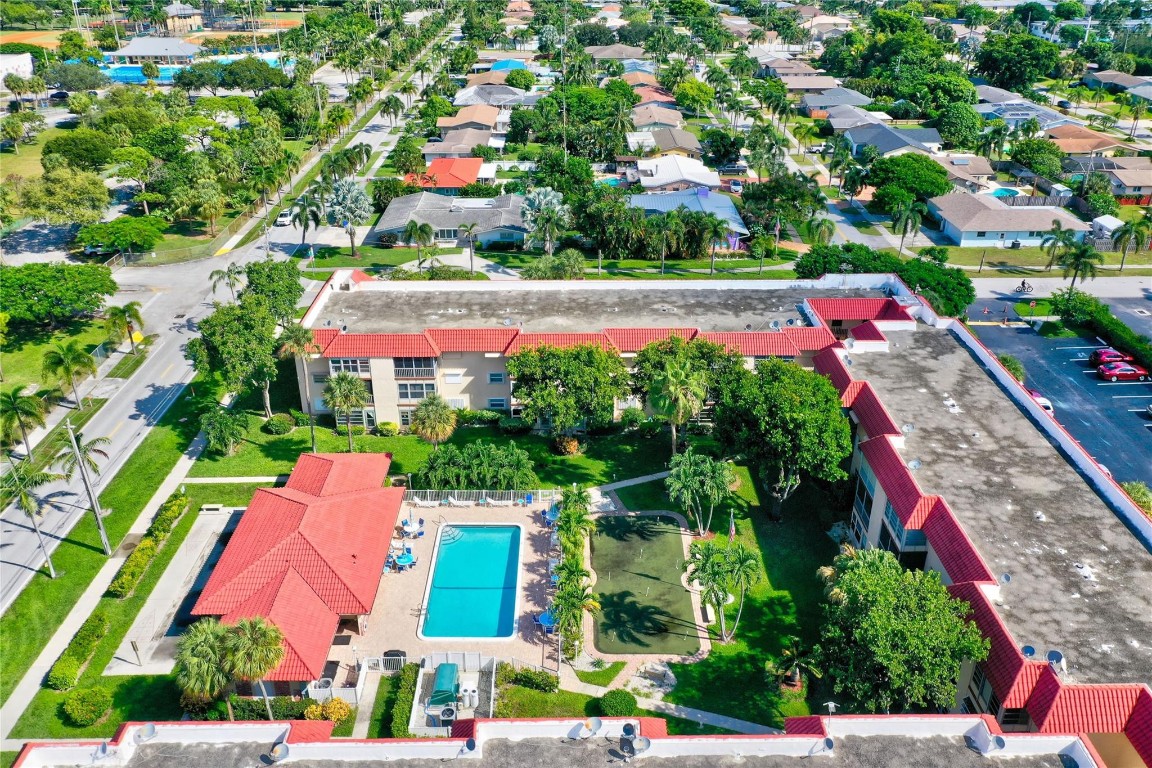 700 SE 6 Ave Unit: 105