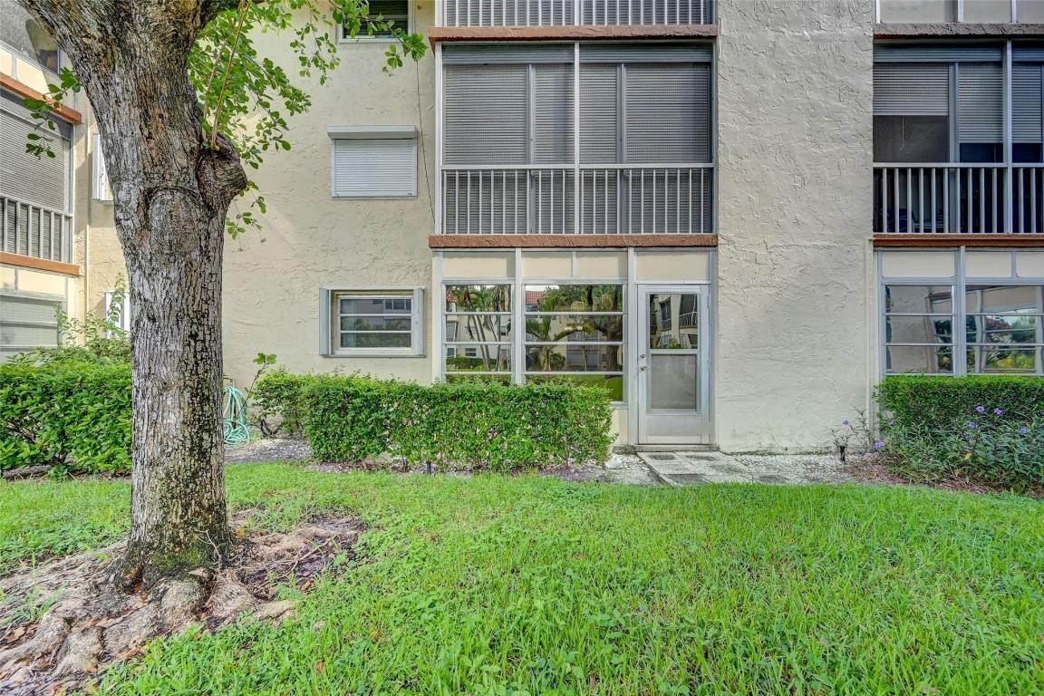 700 SE 6 Ave Unit: 105