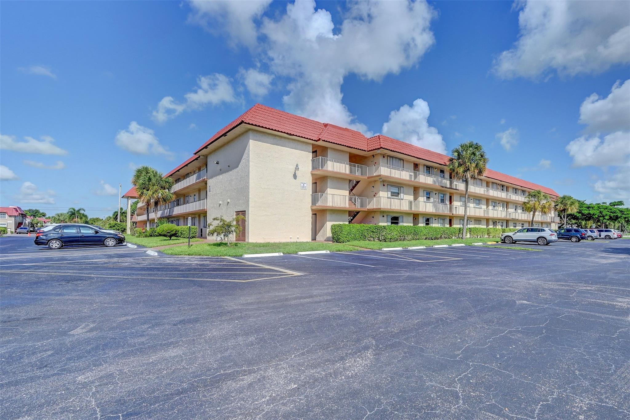 700 SE 6 Ave Unit: 105