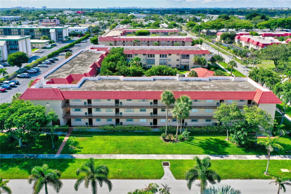 700 SE 6 Ave Unit: 105