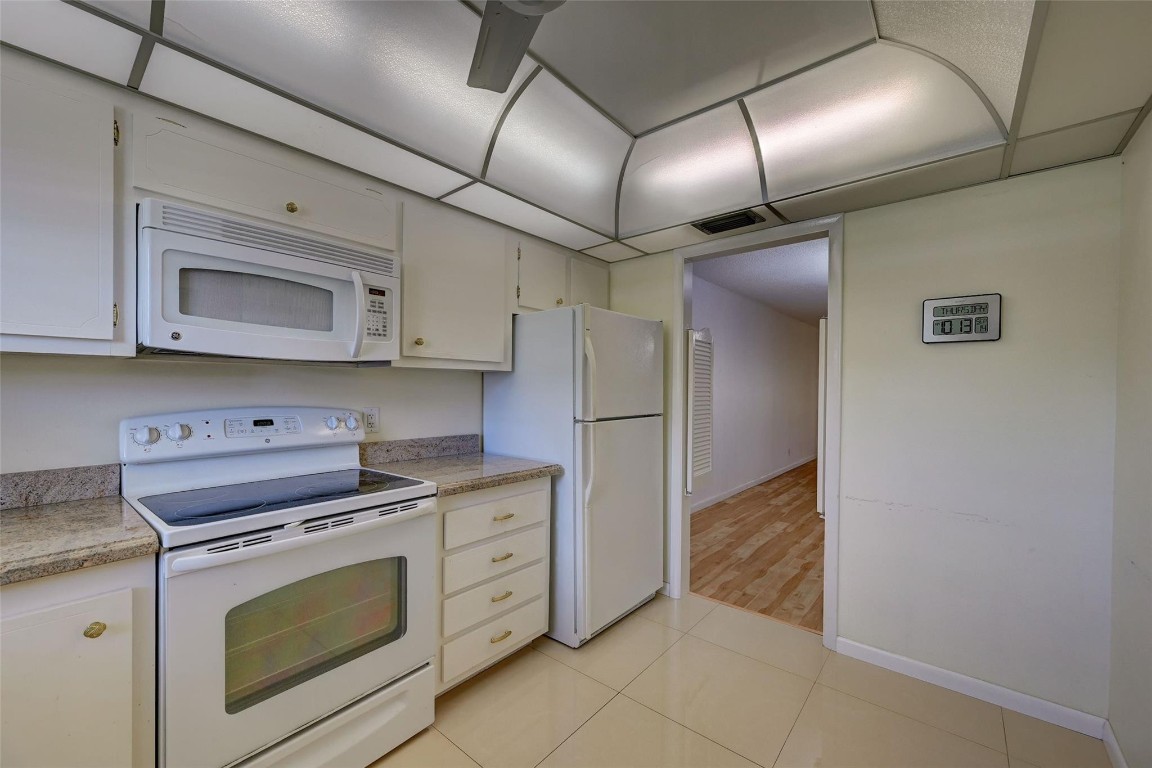 700 SE 6 Ave Unit: 105