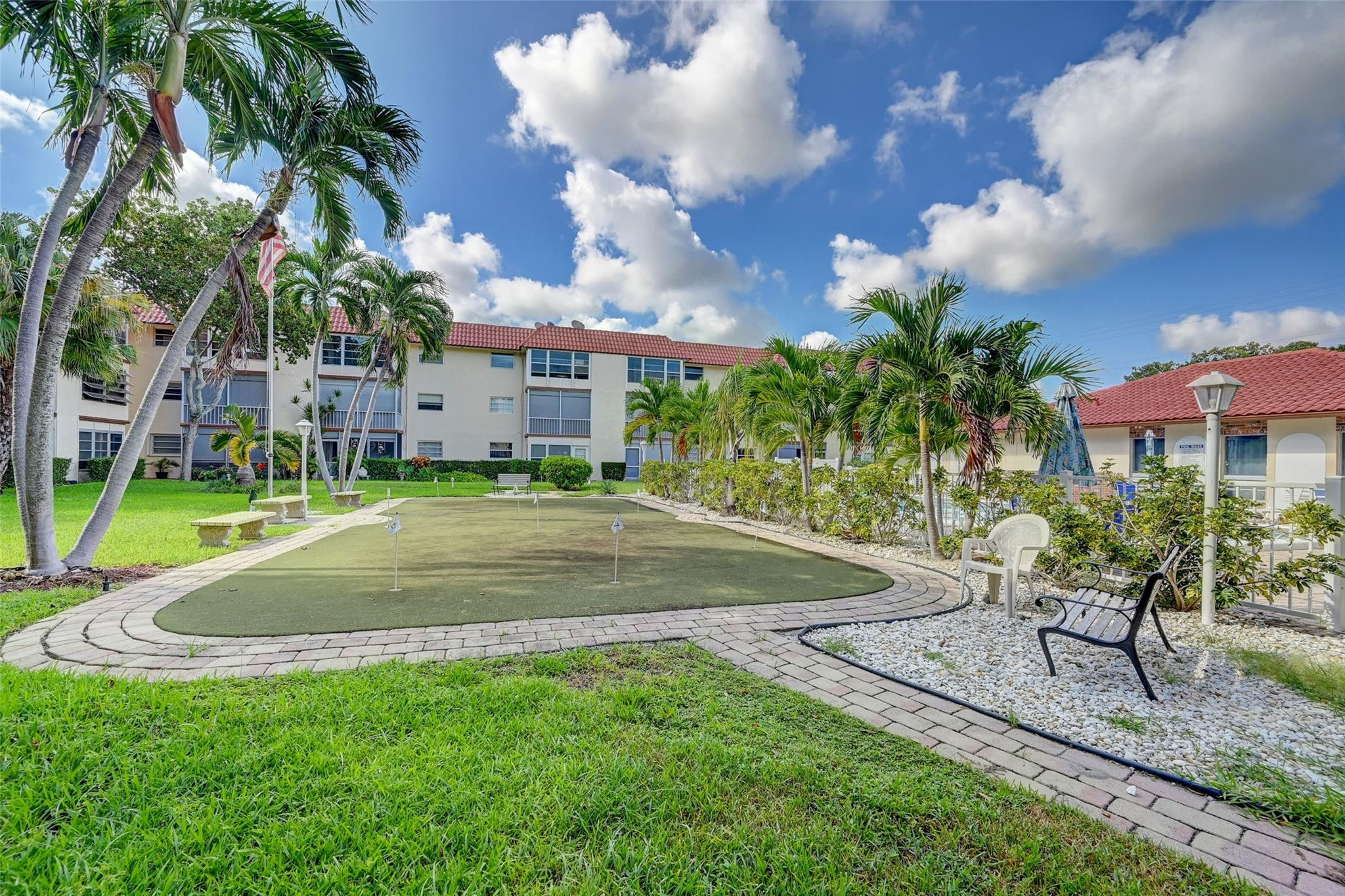 700 SE 6 Ave Unit: 105