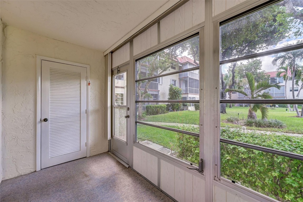 700 SE 6 Ave Unit: 105