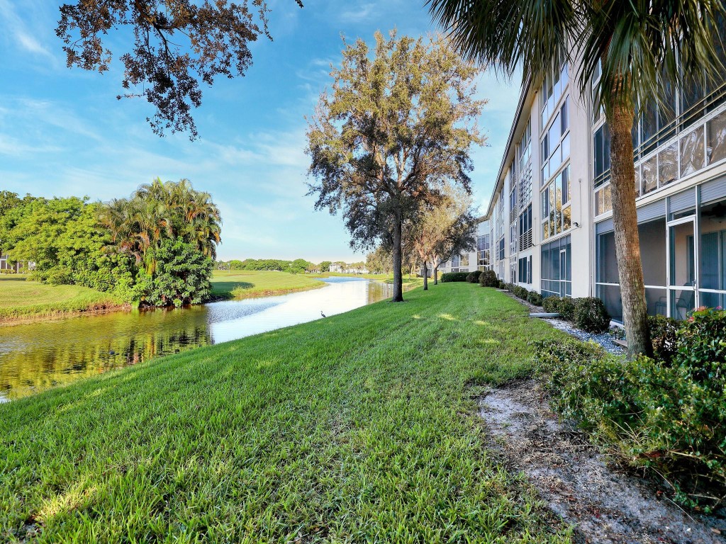 3203 Portofino Pt Unit: H2