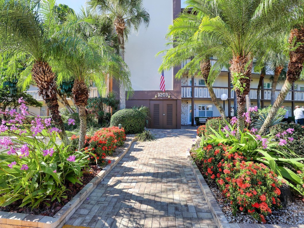 3203 Portofino Pt Unit: H2