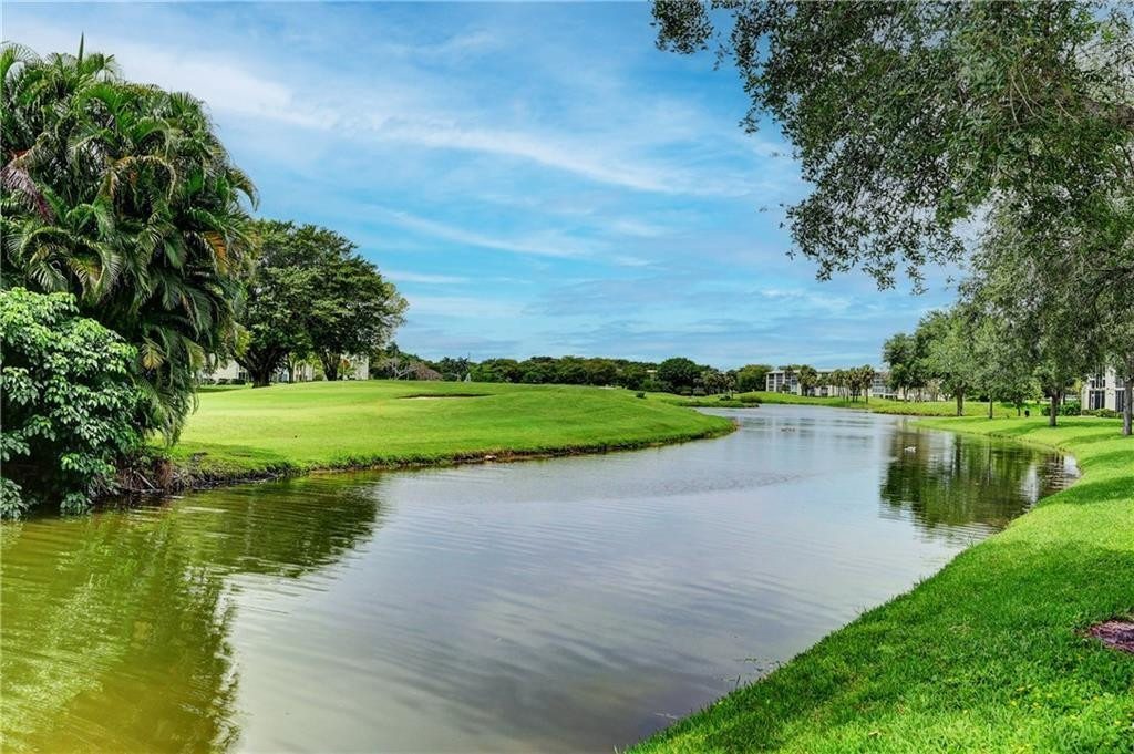 3203 Portofino Pt Unit: H2