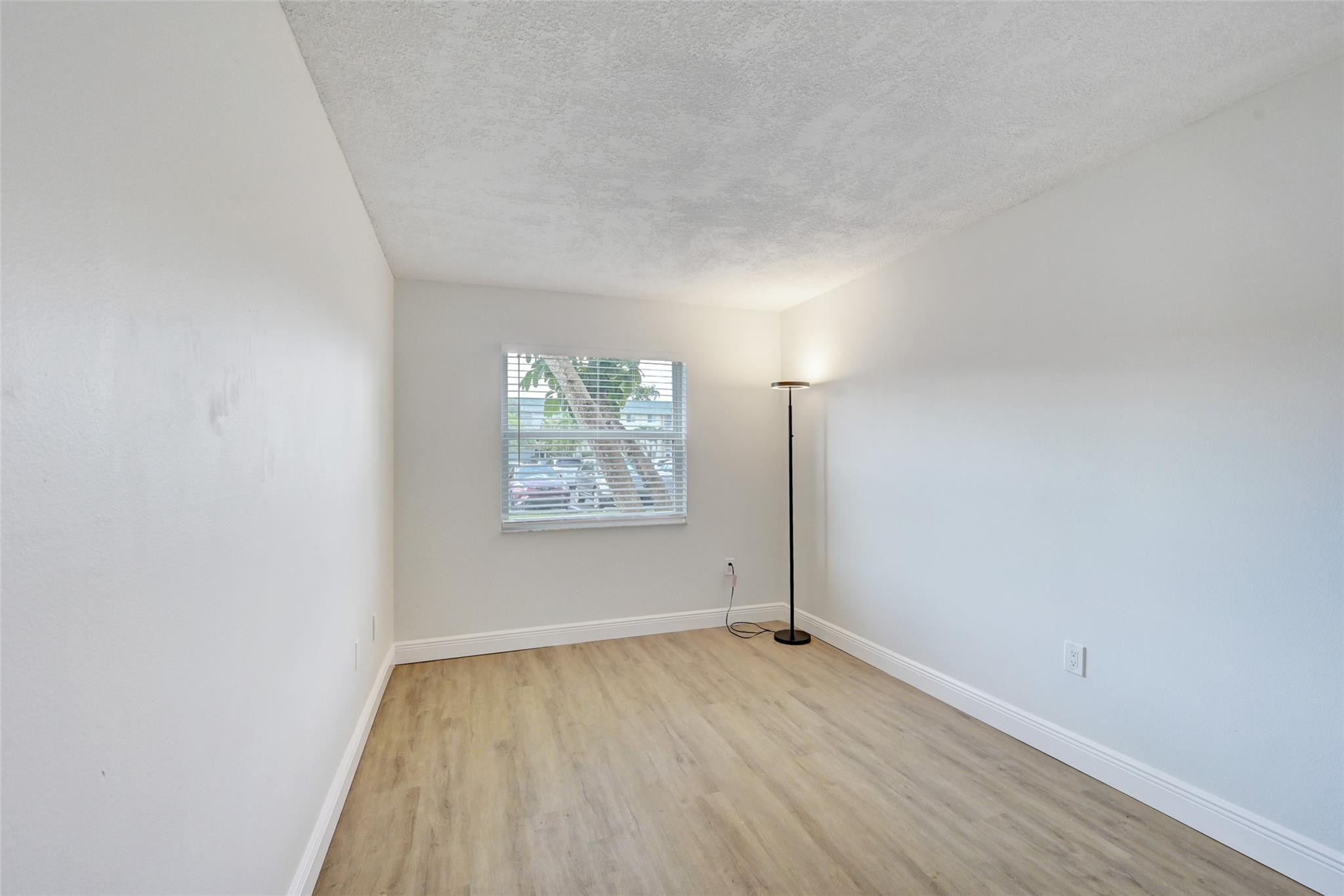 5180 E Sabal Palm Blvd Unit: 136