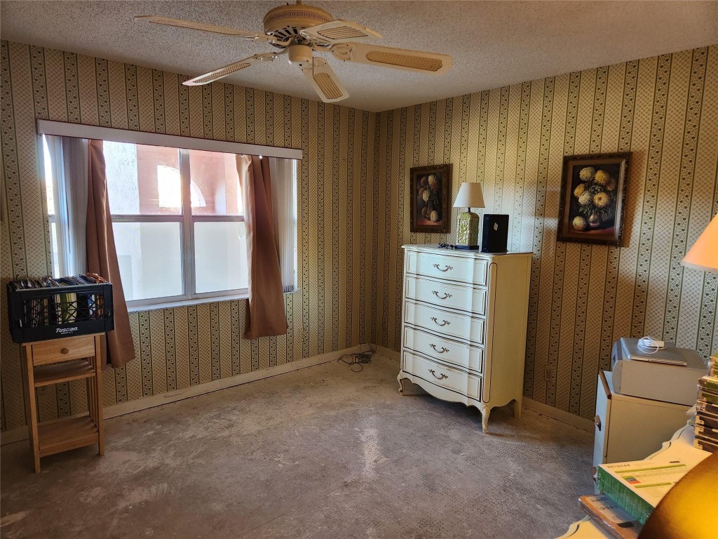 9481 Sunrise Lakes Blvd Unit: 204