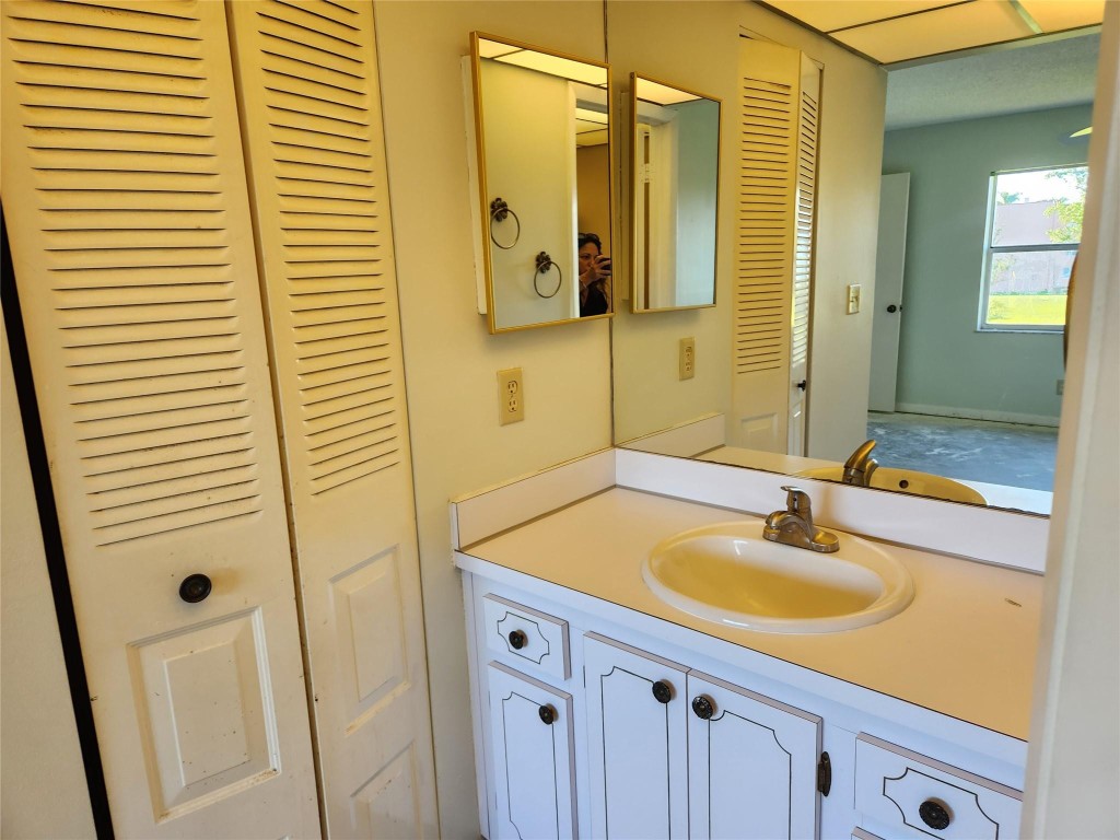 9481 Sunrise Lakes Blvd Unit: 204