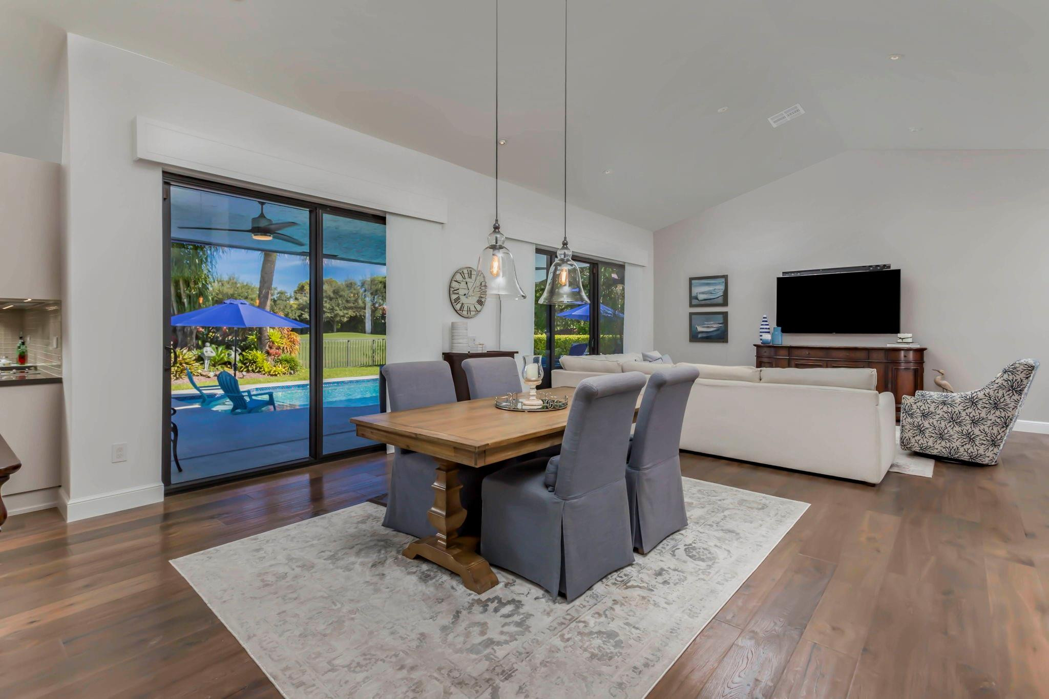 11248 Boca Woods Ln