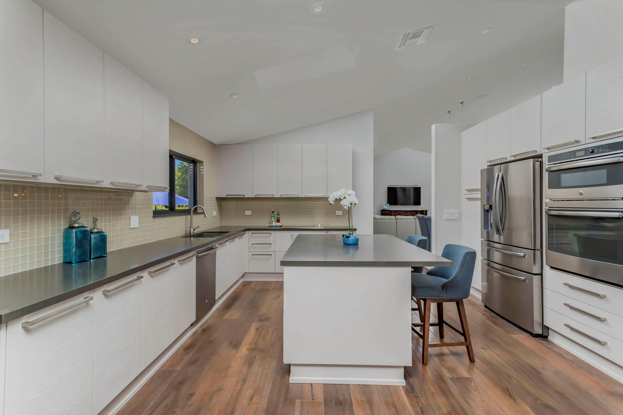 11248 Boca Woods Ln