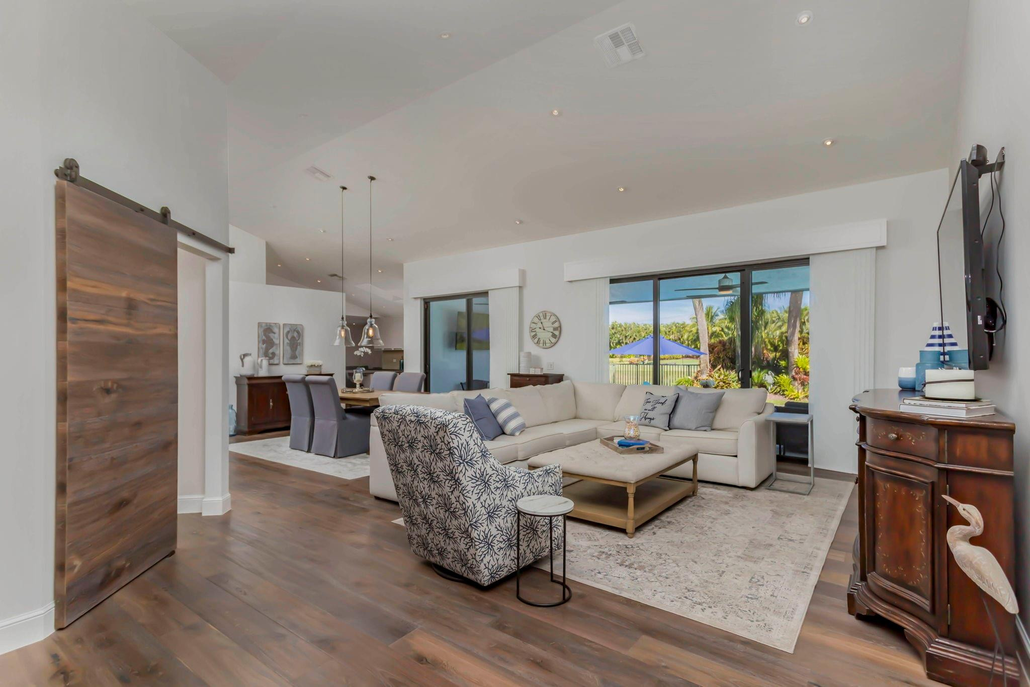 11248 Boca Woods Ln