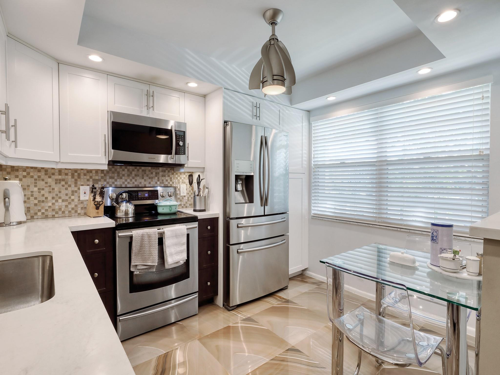 2502 ANTIGUA Unit: D2