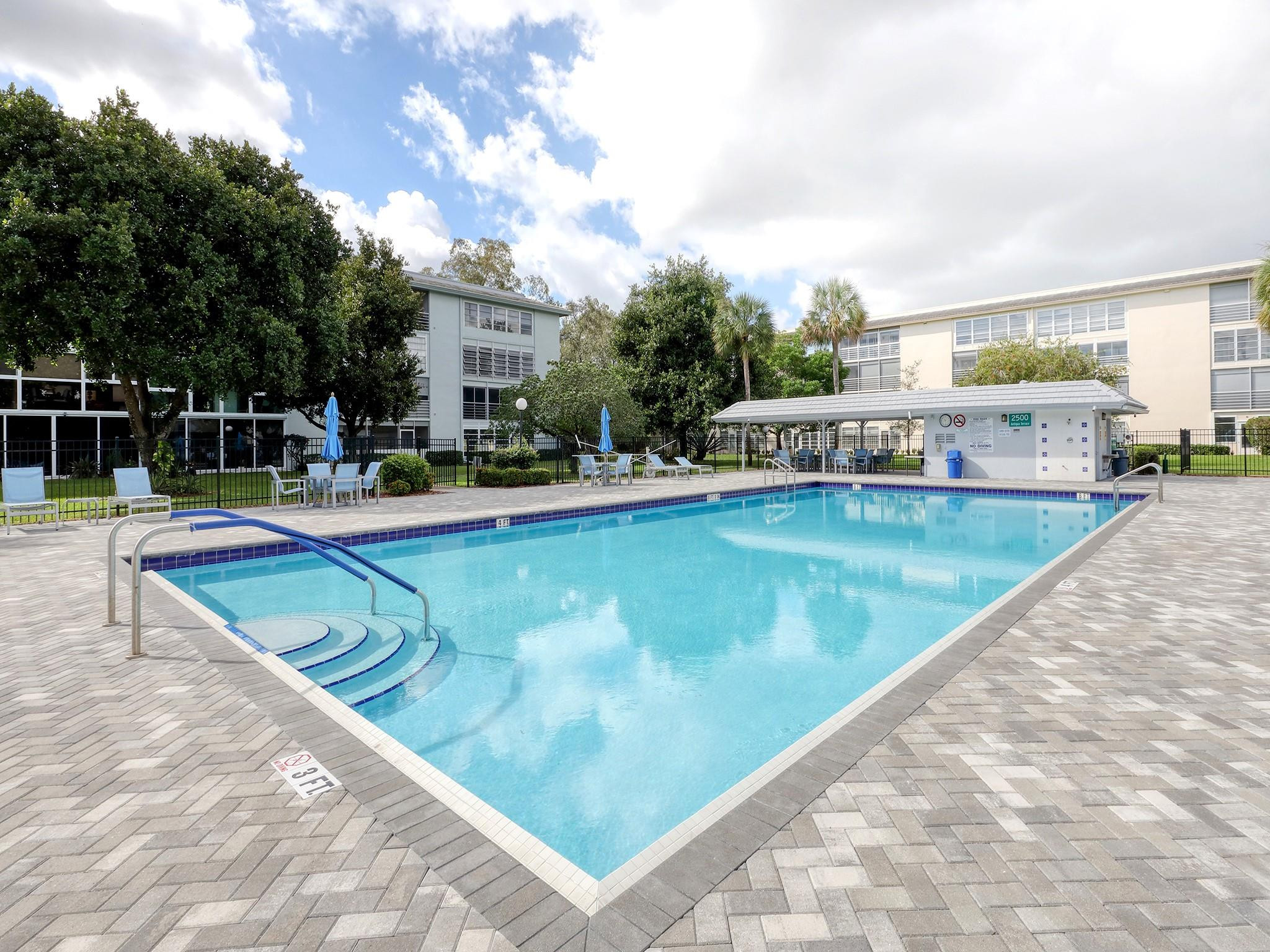 2502 ANTIGUA Unit: D2