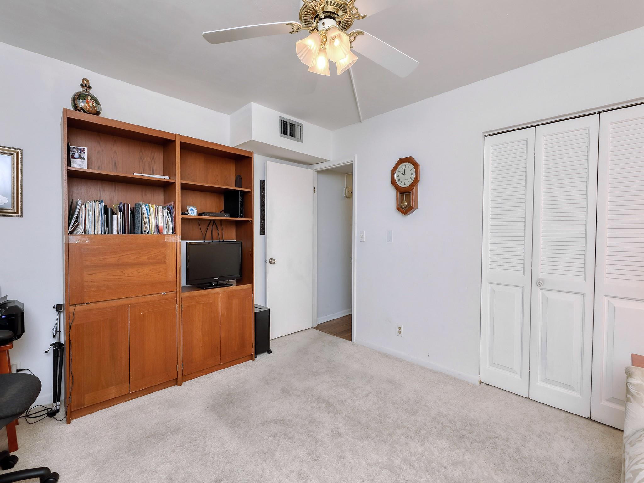 2502 ANTIGUA Unit: D2