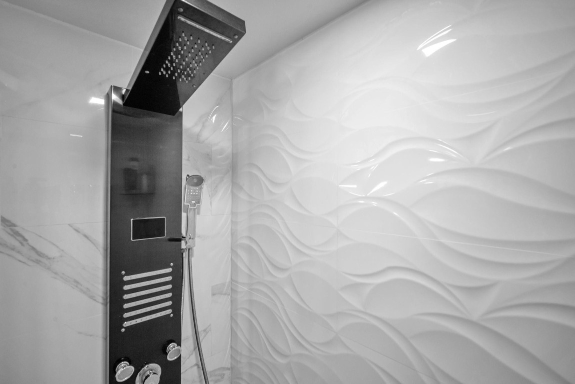 6463 La Costa Dr Unit: 604