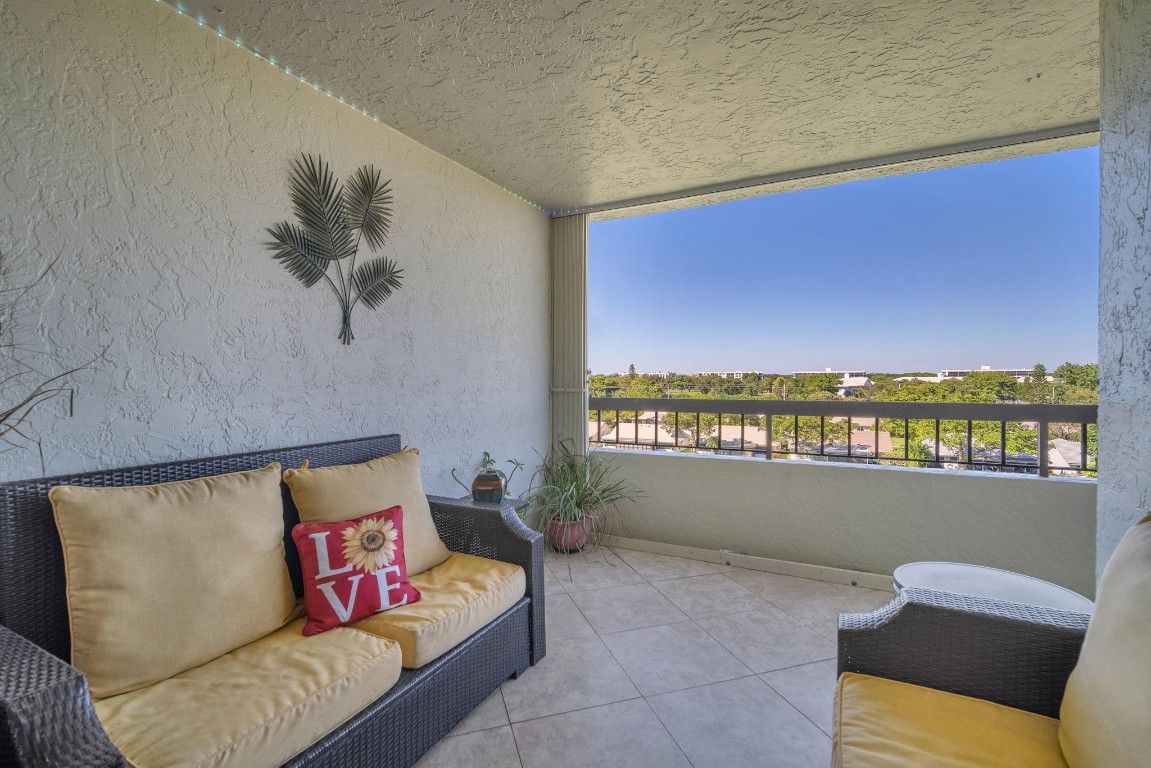 6463 La Costa Dr Unit: 604