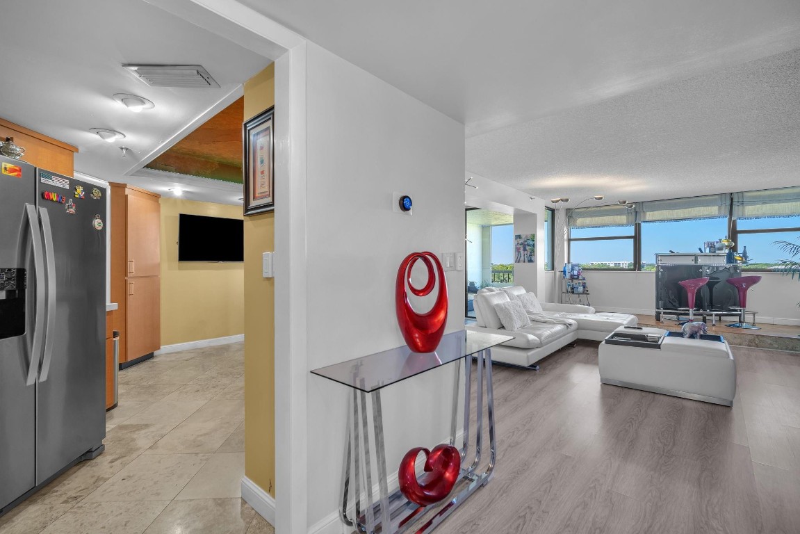 6463 La Costa Dr Unit: 604