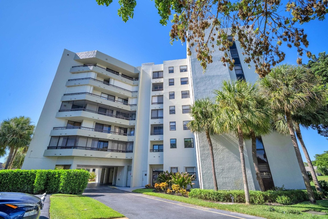 6463 La Costa Dr Unit: 604