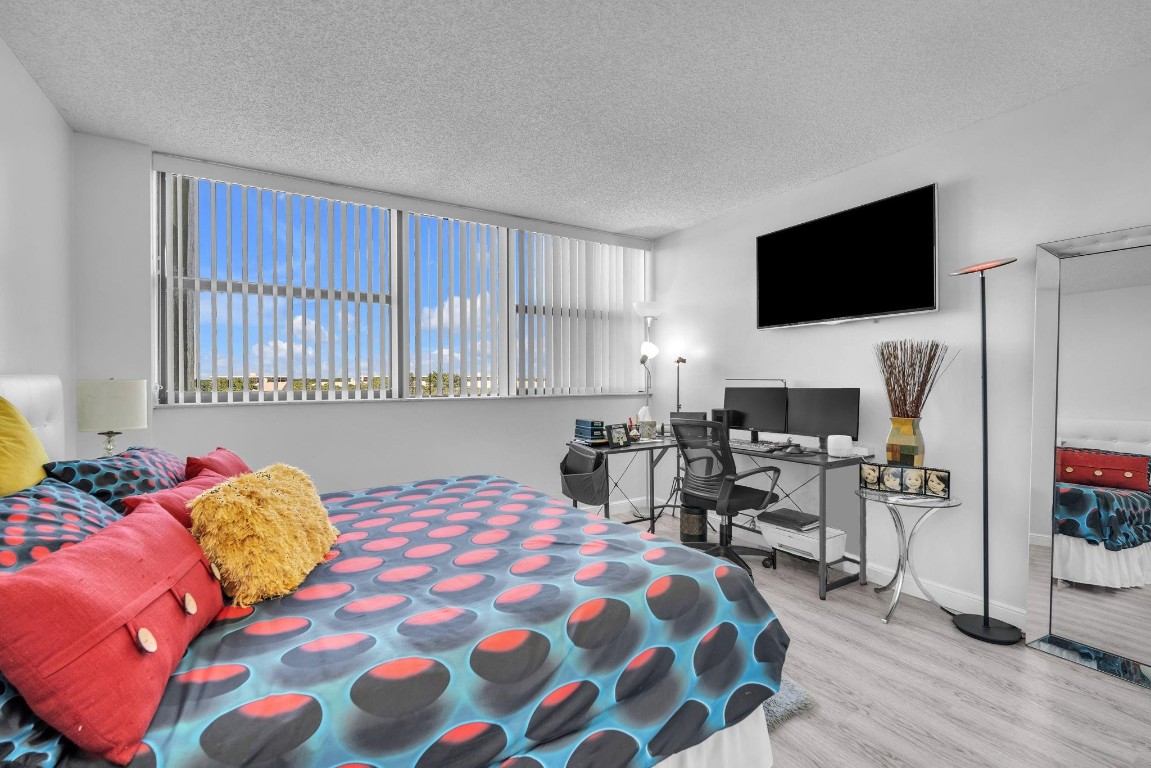 6463 La Costa Dr Unit: 604