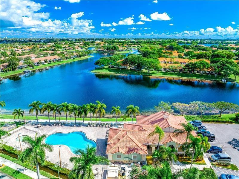 1189 SW 44th Avenue, Deerfield Beach