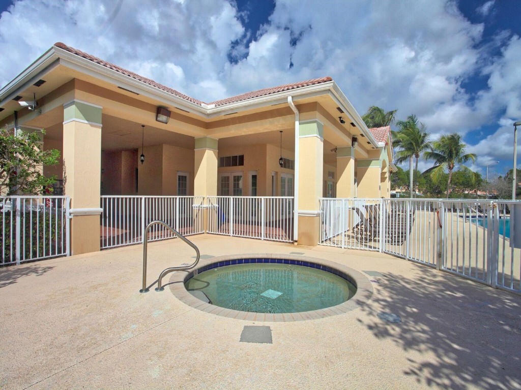 1189 SW 44th Avenue, Deerfield Beach