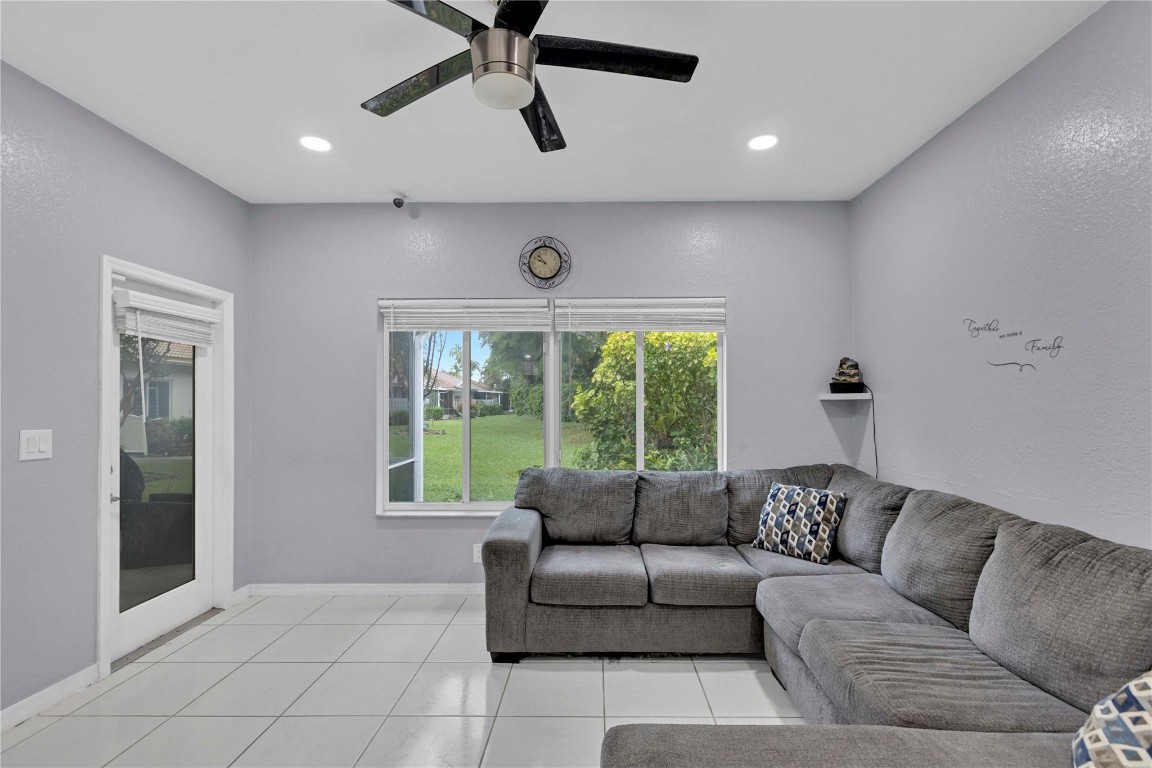 4741 SW 12th Place, Deerfield Beach