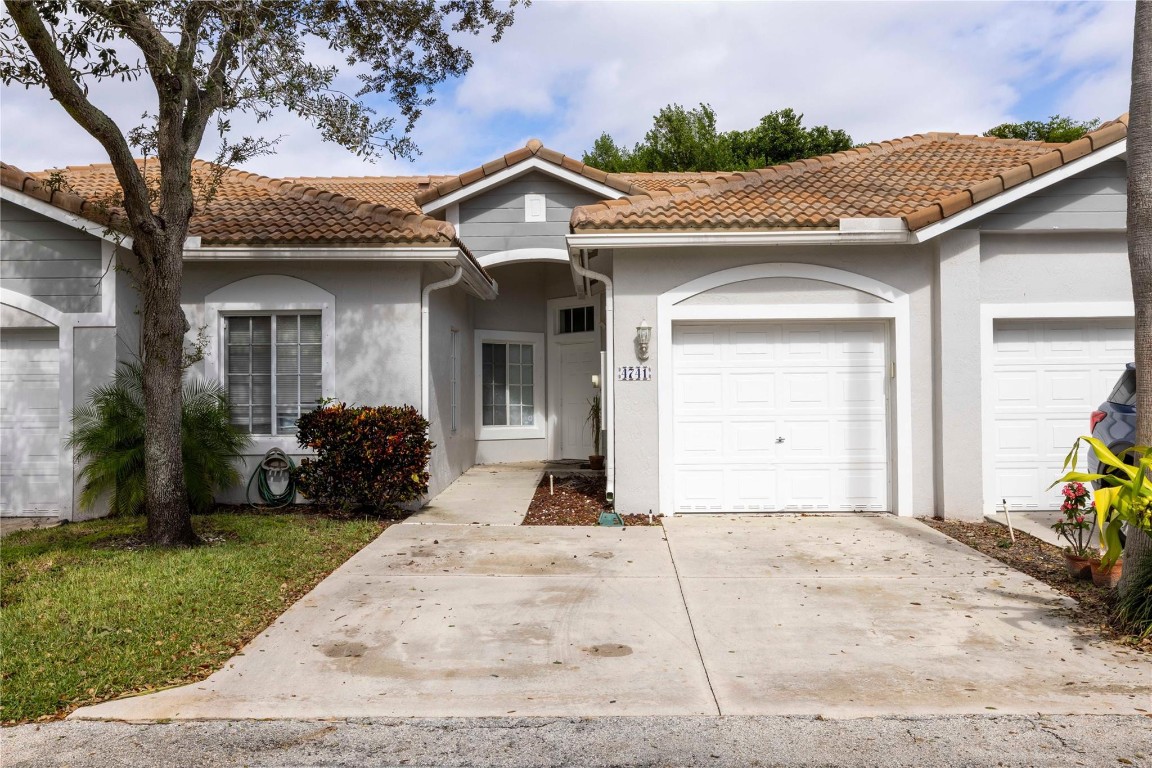 4741 SW 12th Place, Deerfield Beach