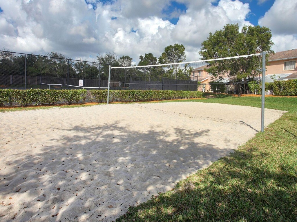 4741 SW 12th Place, Deerfield Beach