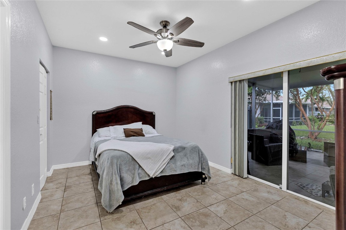 4741 SW 12th Place, Deerfield Beach