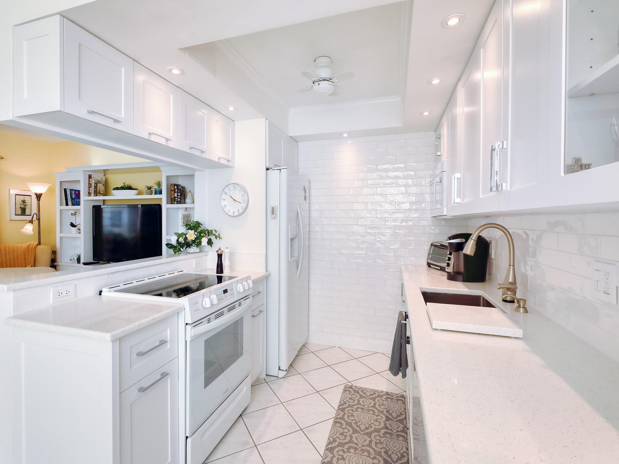 3401 BIMINI LN Unit: F2