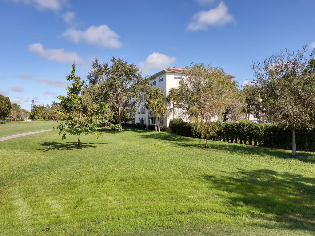 3401 BIMINI LN Unit: F2