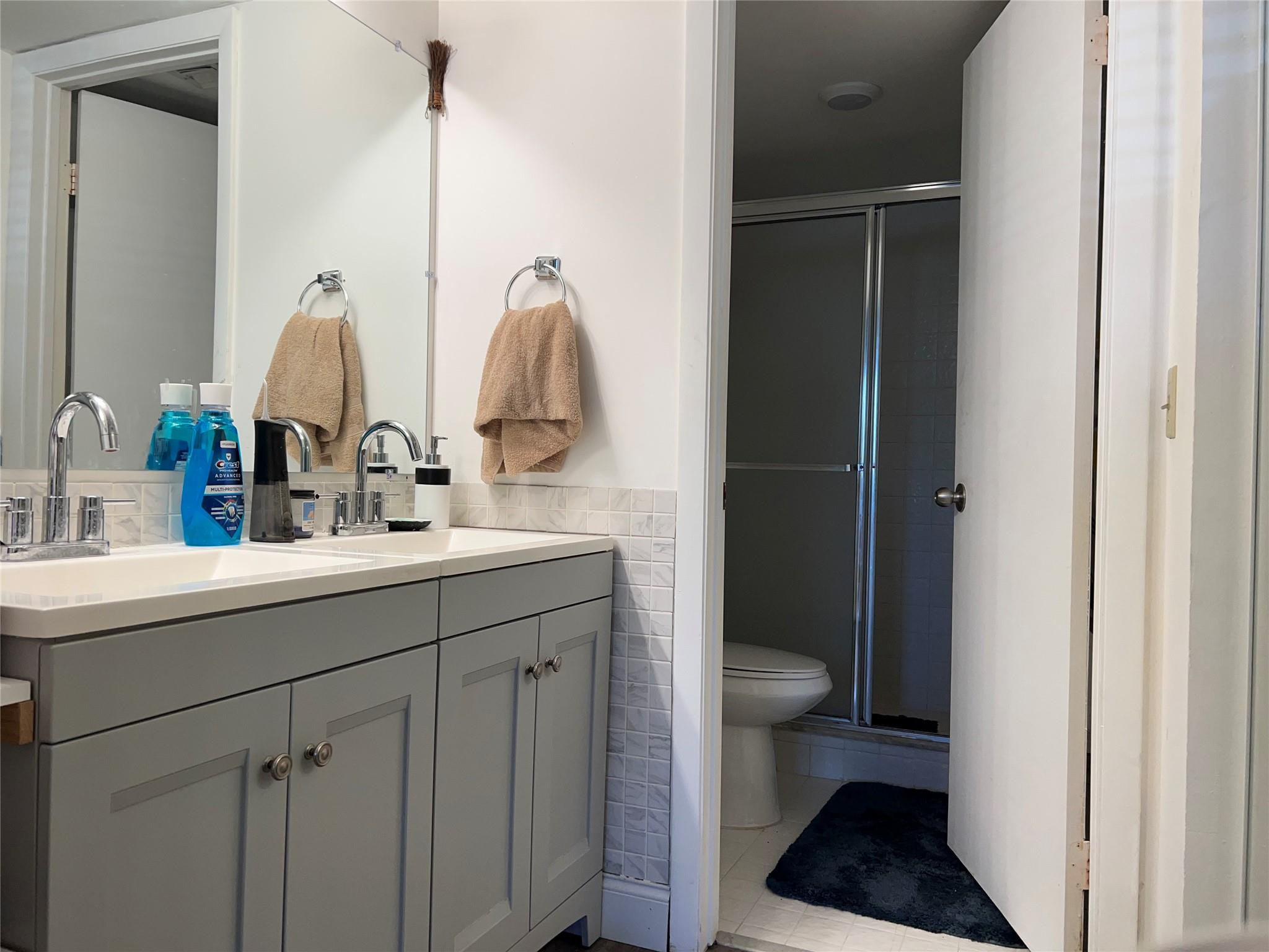 9901 Westview Dr Unit: 327