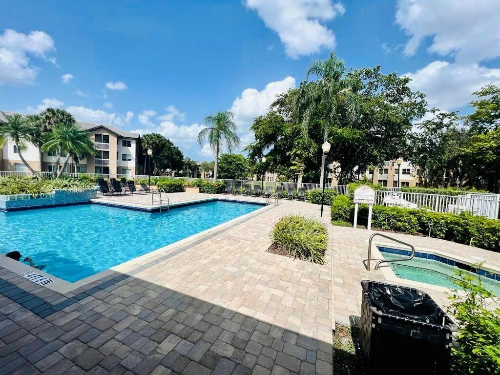 9901 Westview Dr Unit: 327