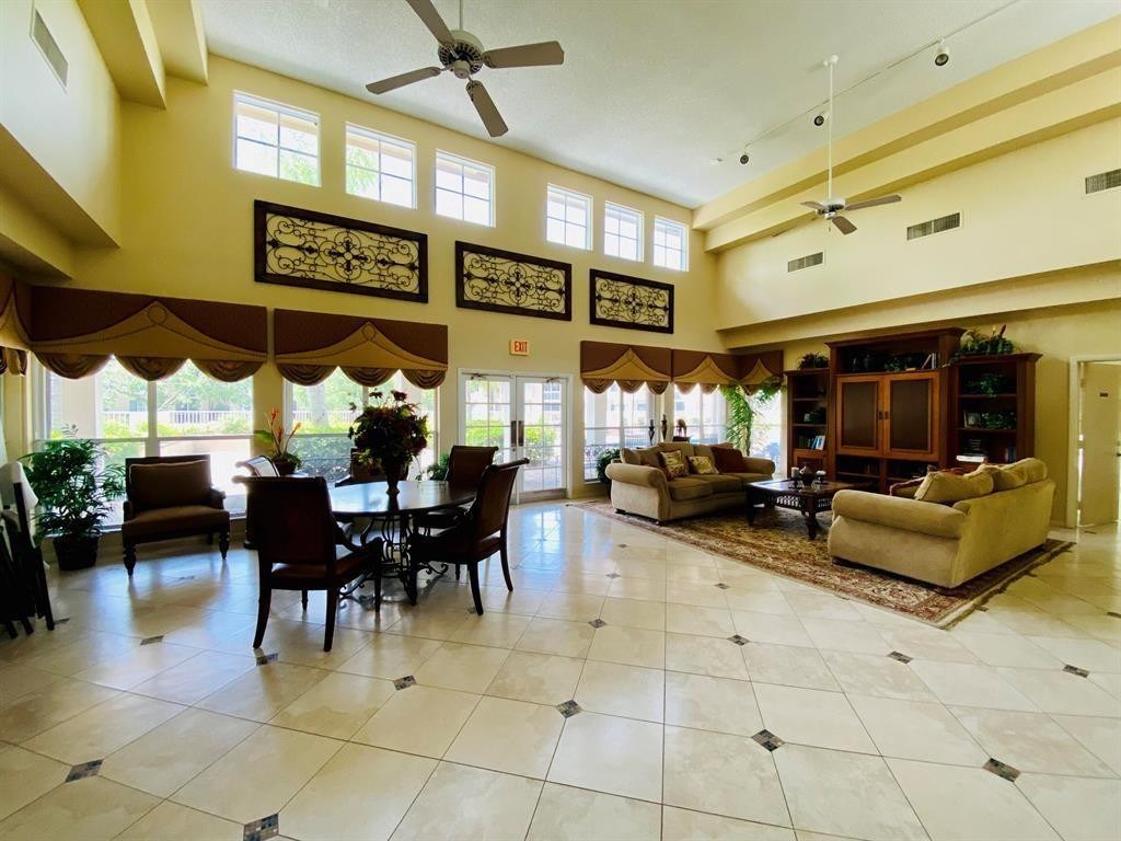 9901 Westview Dr Unit: 327