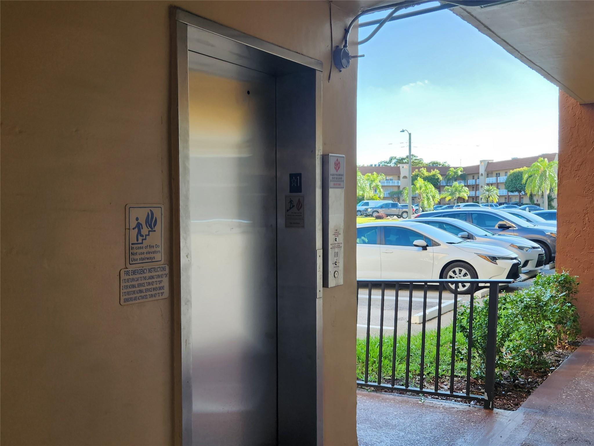 9041 Sunrise Lakes Blvd Unit: 110