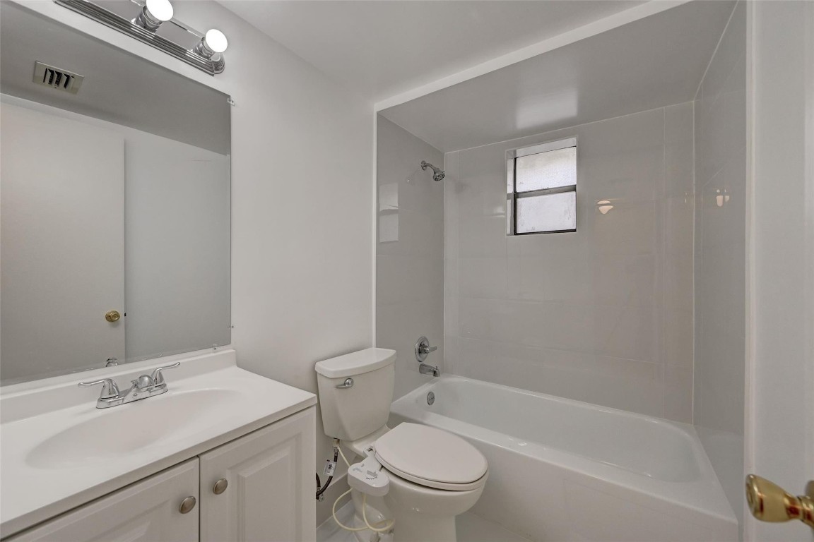 6555 W Broward Blvd Unit: 203