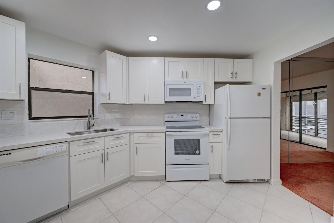 6555 W Broward Blvd Unit: 203