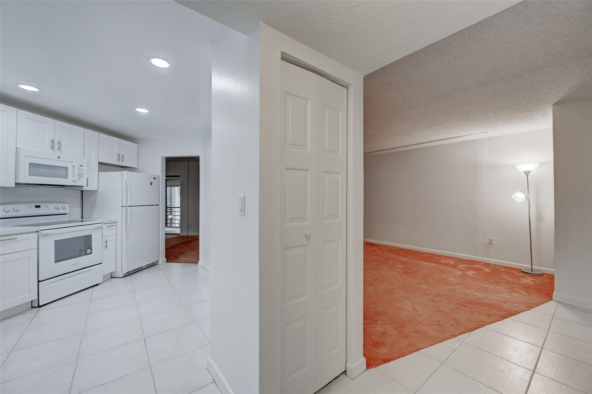 6555 W Broward Blvd Unit: 203