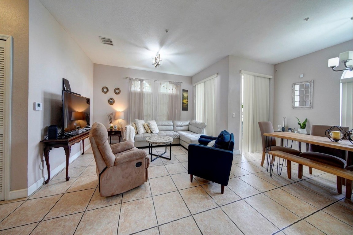 4361 SW 160th Ave Unit: 100