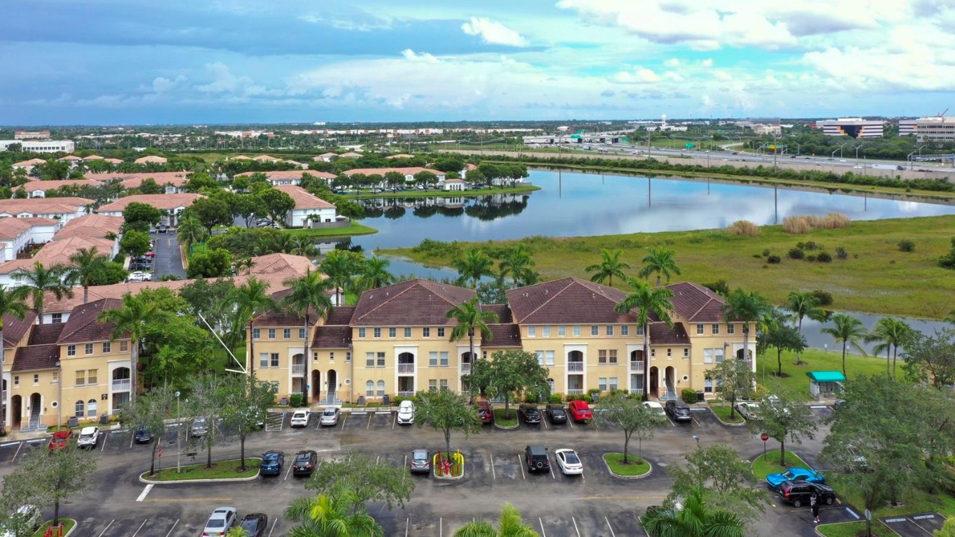 4361 SW 160th Ave Unit: 100